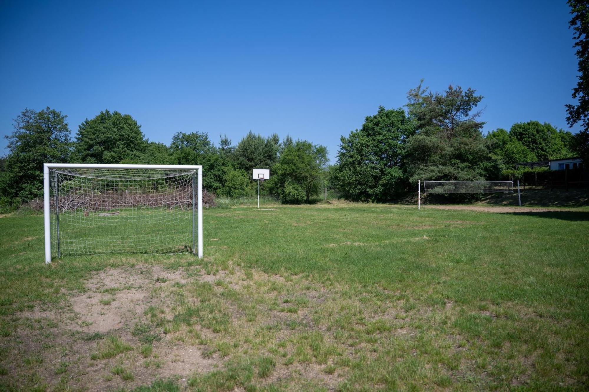Villa "Lesne Ustronie" Byslaw Esterno foto