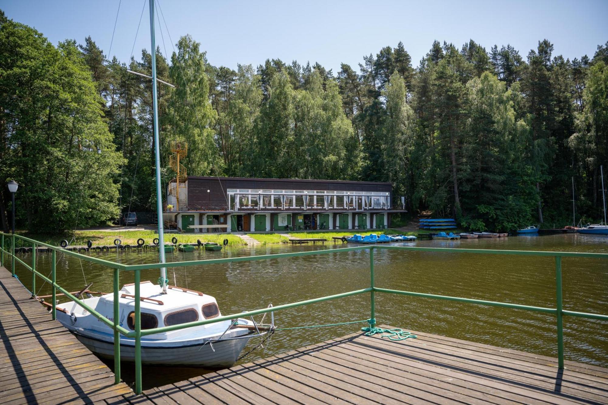 Villa "Lesne Ustronie" Byslaw Esterno foto
