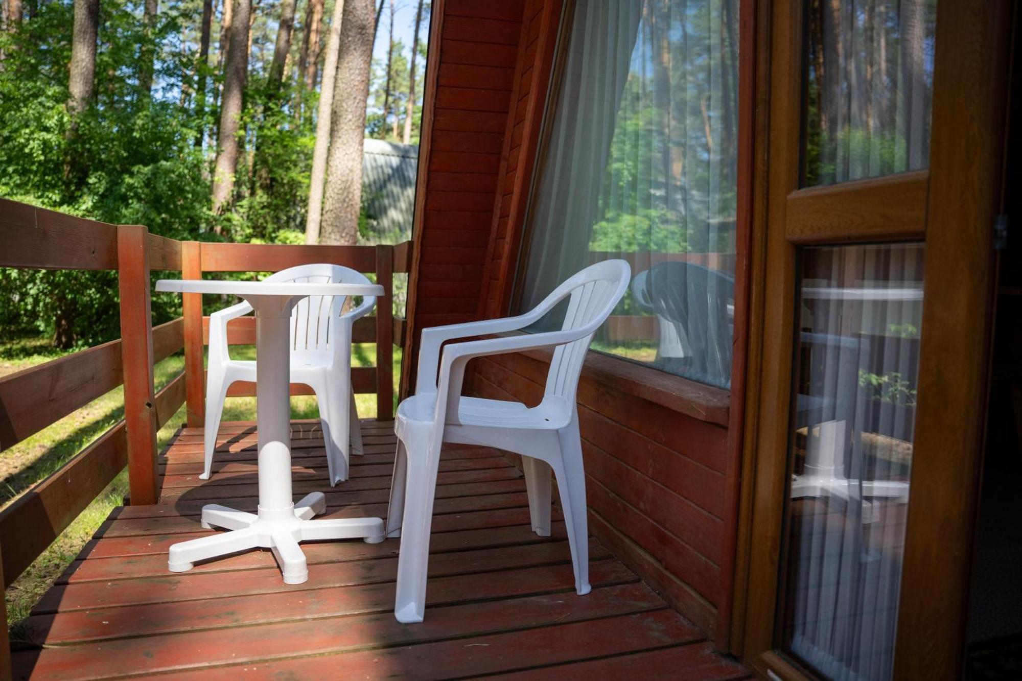 Villa "Lesne Ustronie" Byslaw Esterno foto