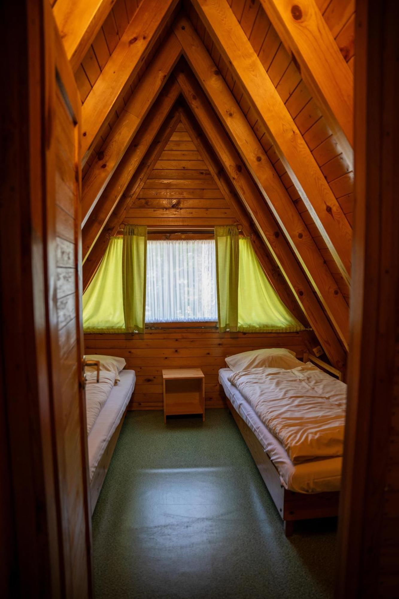 Villa "Lesne Ustronie" Byslaw Esterno foto